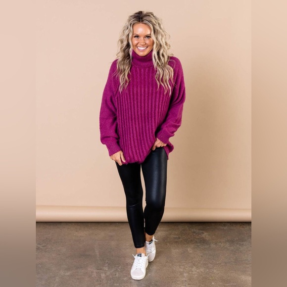 𝓯𝓹 Free People ~ Big City Turtleneck in Mulberry Garnet Combo - Picture 6 of 6